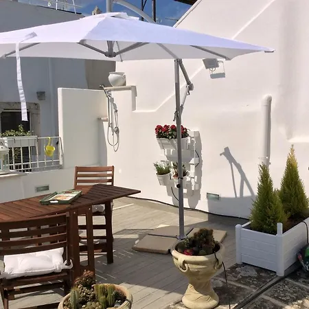 Casa Pietra E Sole * オストゥーニ